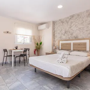 Lola , Málaga Spanje